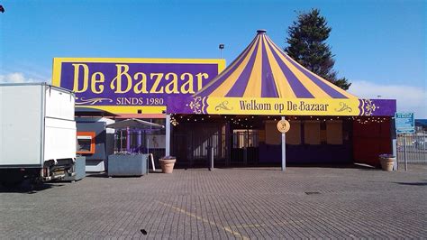 de bazaar parkeren.